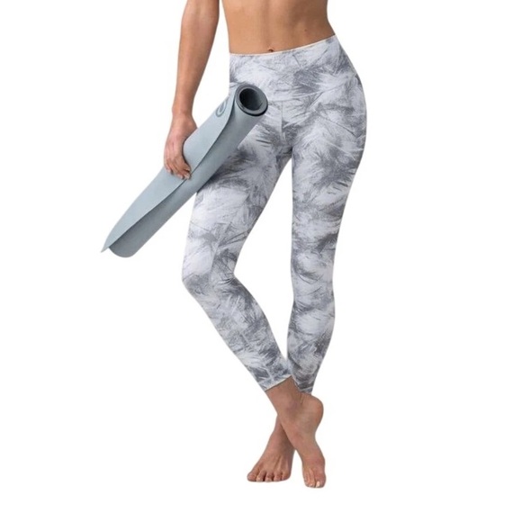 lululemon athletica Pants - Lululemon Wunder Under Hi-Rise 7/8 Leggings